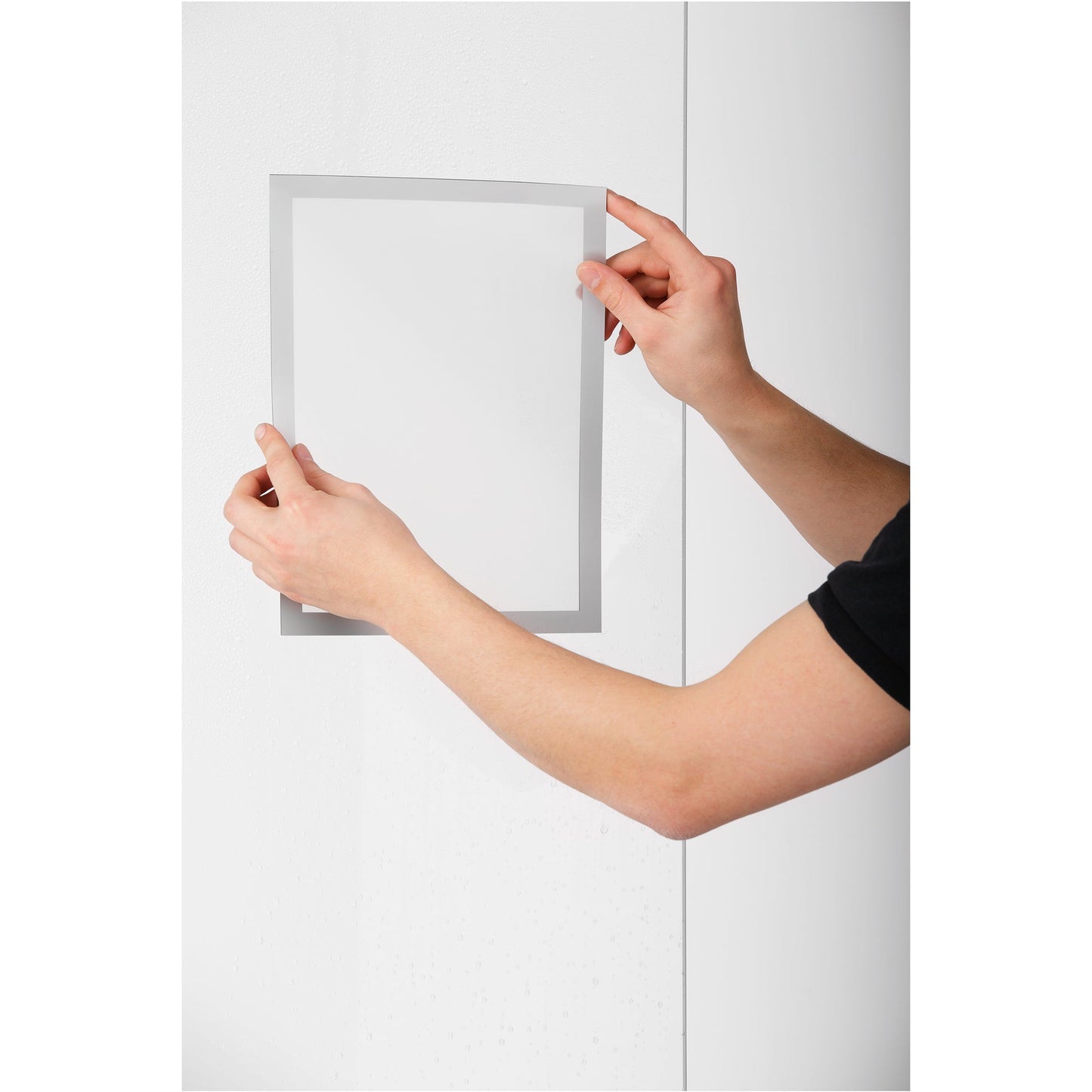 DURABLE Magnetrahmen DURAFRAME® SUN DIN A4 PET/PVC-P/Polypropylen/Polyethylen silber 2 St./Pack.