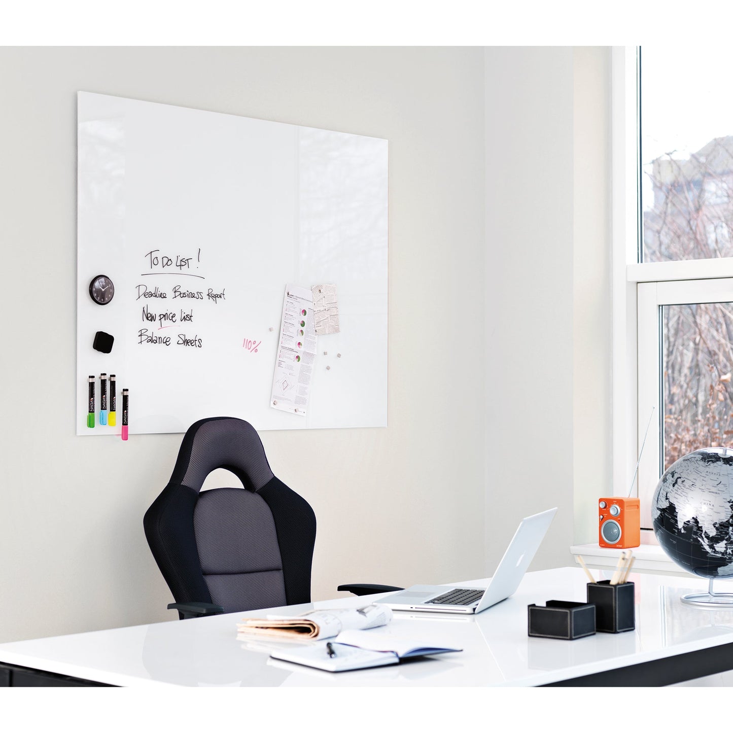 FRANKEN Glasboard 120 x 120 x 0,4 cm (B x H x T) Tafel magnethaftend inkl. 2 Neodymmagnete Tempered Glas reinweiß