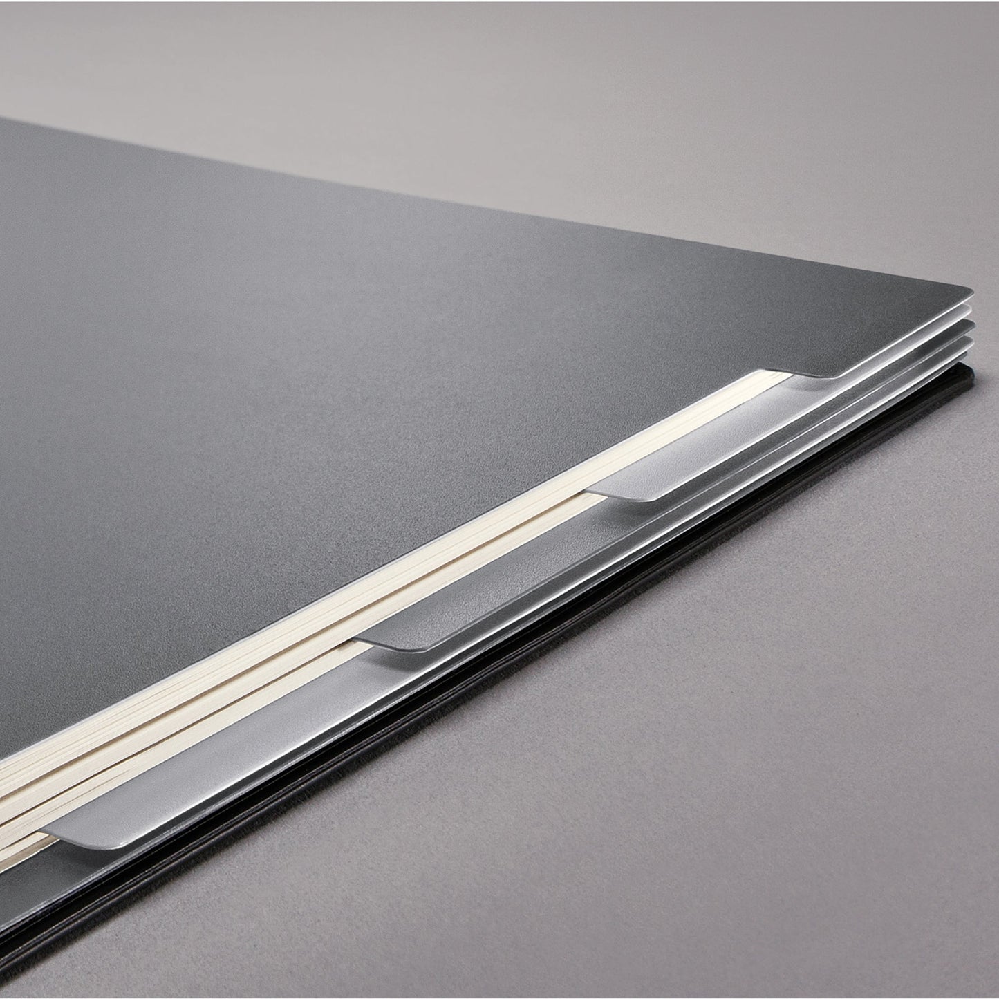 SIGEL Collegeblock Conceptum DIN A4 kariert 80g/m² Kunststoff schwarz 80 Bl.