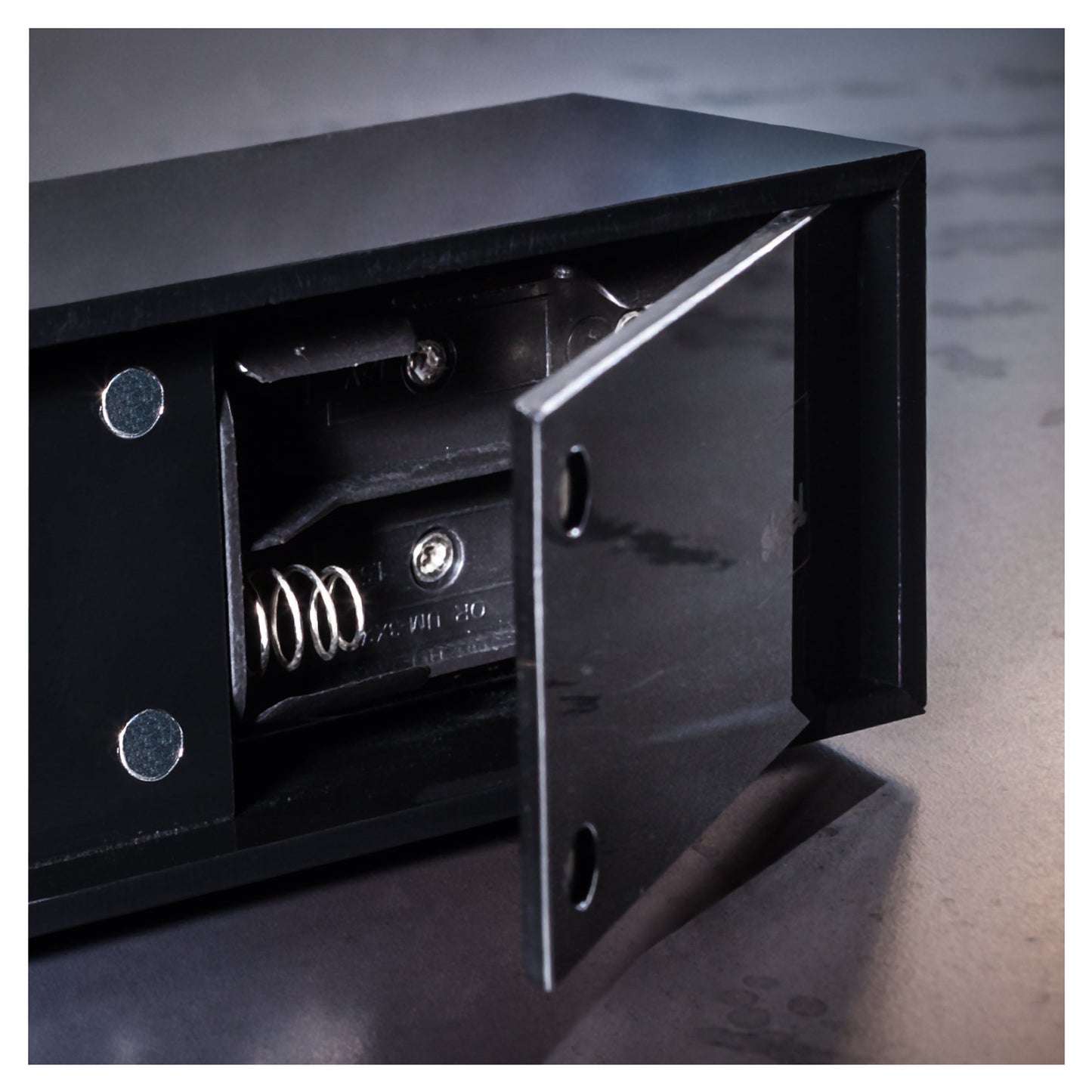 SIGEL Tischaufsteller Luminous 15,9 x 25,4 x 4,6 cm (B x H x T) DIN A5 beidseitig verwendbar Acryl glasklar/schwarz