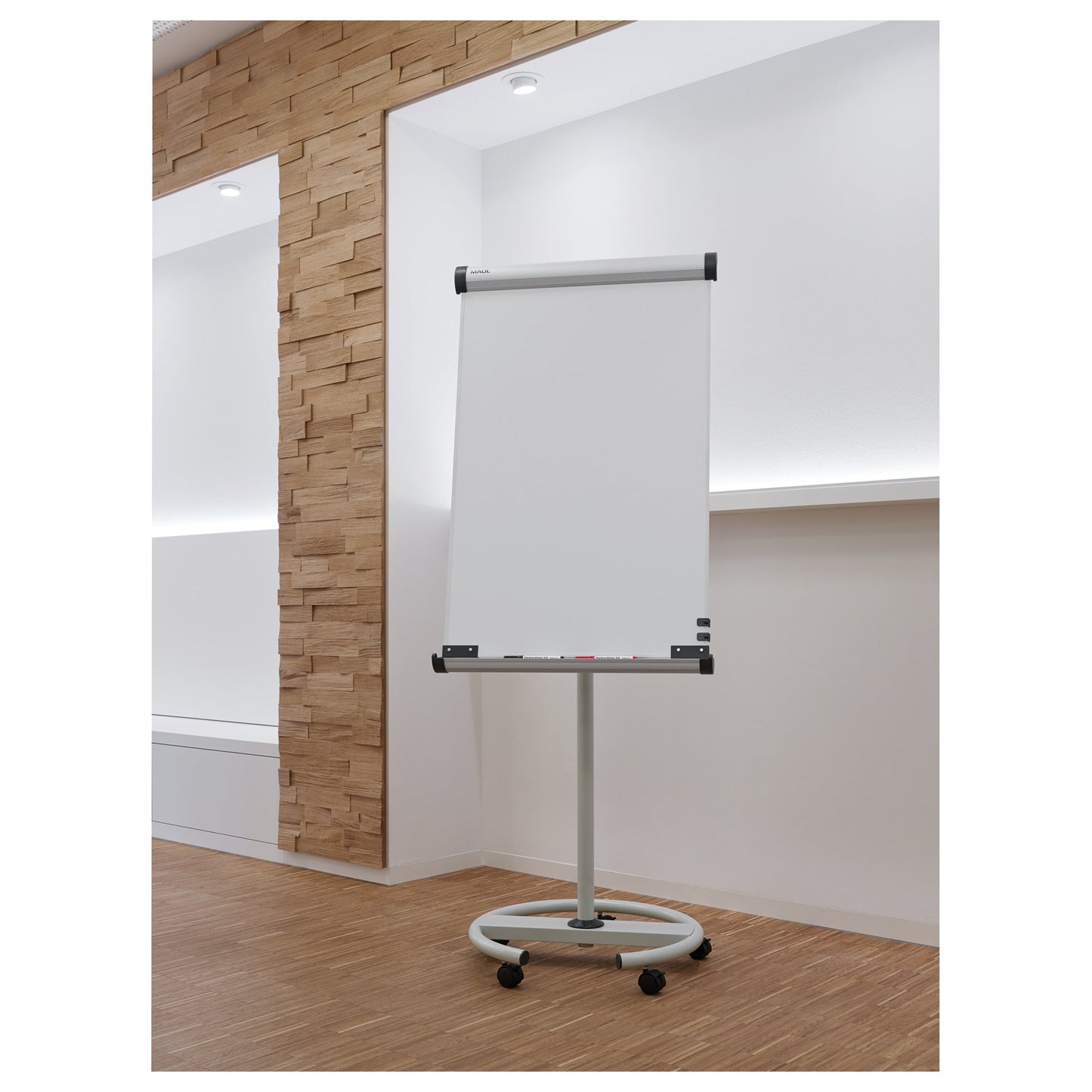 MAUL Flipchart MAULsolid flip2use 66 x 97 cm (B x H) 196cm Stahl weiß