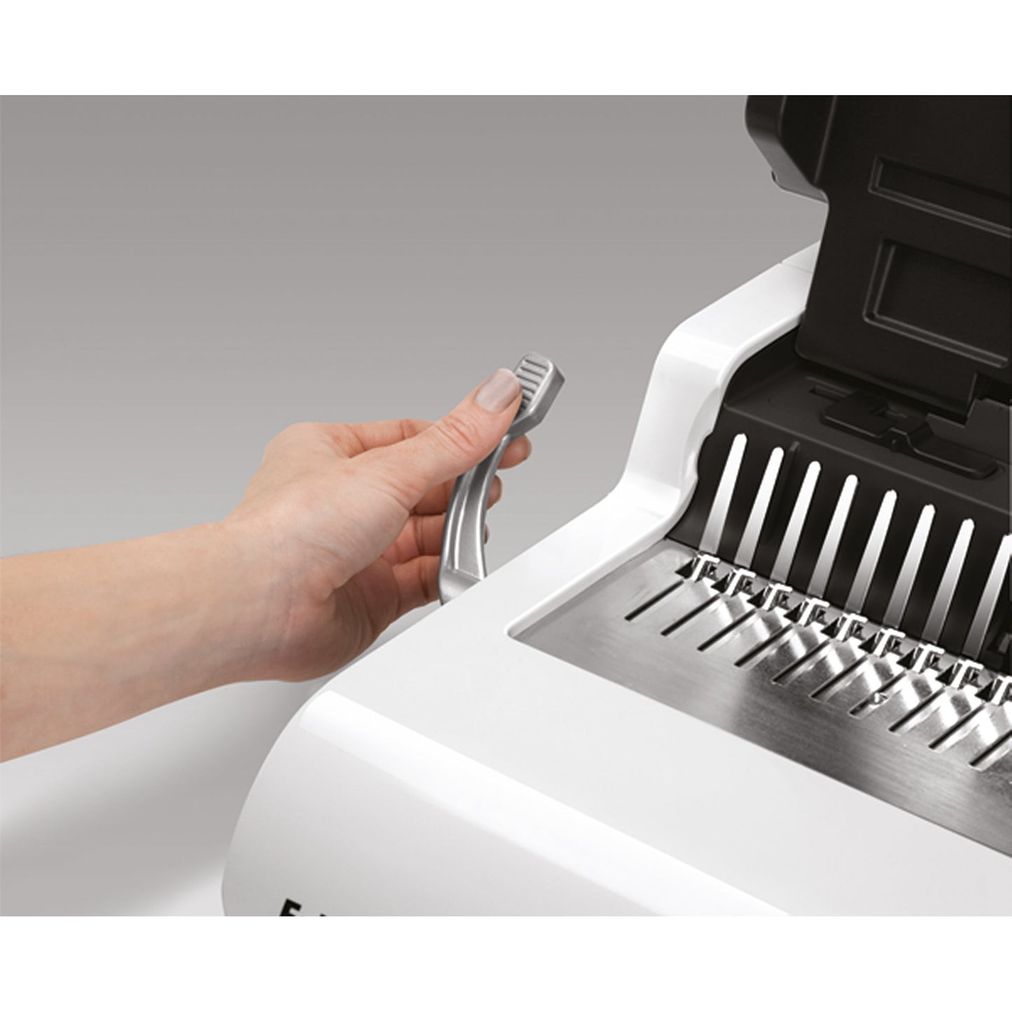 Fellowes® Plastikbindegerät Pulsar-E 43,2 x 13 x 38,8 cm (B x H x T) DIN A4 38mm weiß/silber