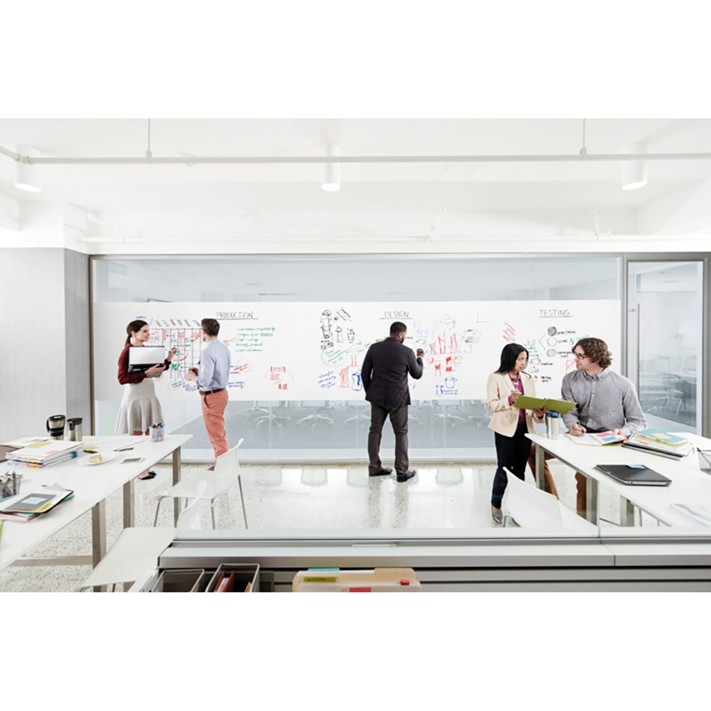 Post-it® Whiteboardfolie Easy Erase 60,9 x 91,4 cm (B x H) blanko inkl. 1 Scotch BriteT Microfasertuch, Flasche mit Sprühkopf Folie weiß