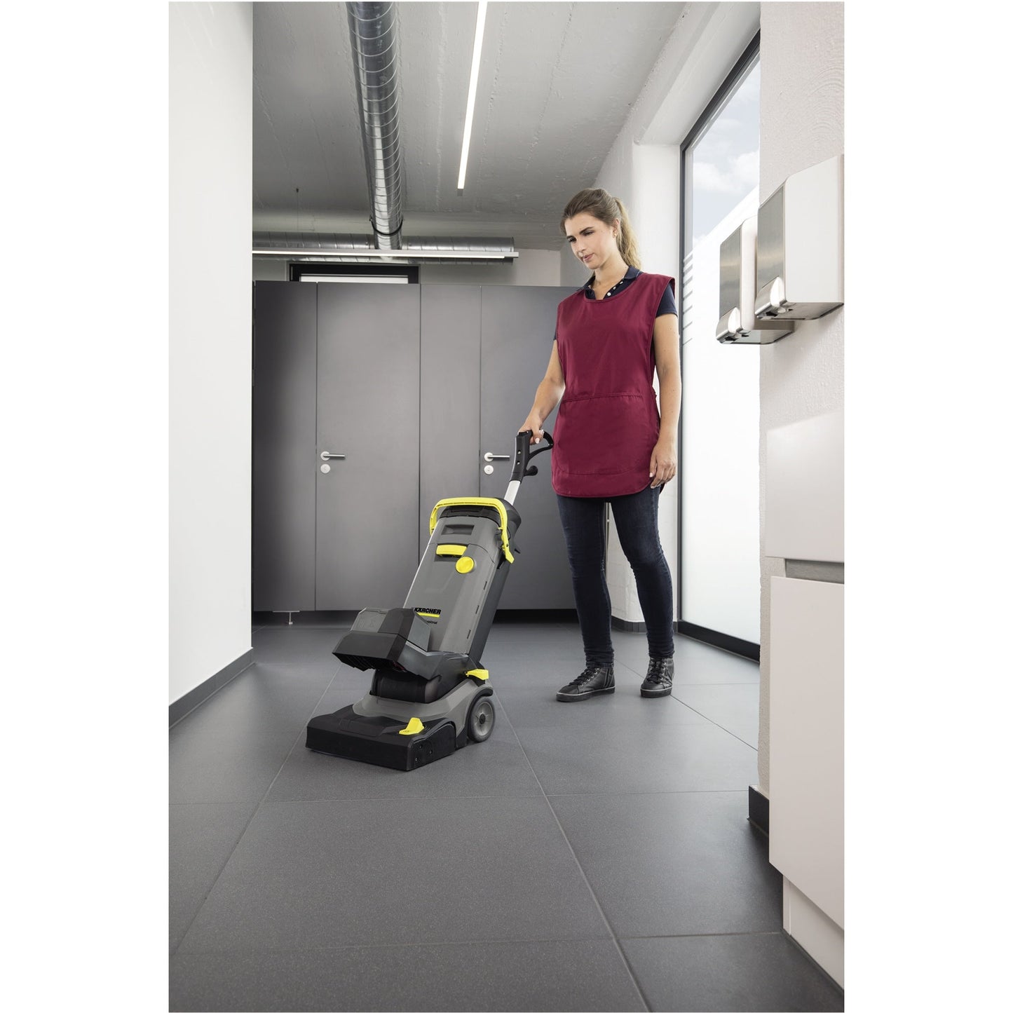Kärcher Waschsauger BR 30/4 C Bp Pack harte Böden 33,5 x 118 x 39 cm (B x H x T) 4l 200m² 35min 550W inkl. Akku-Ladegerät