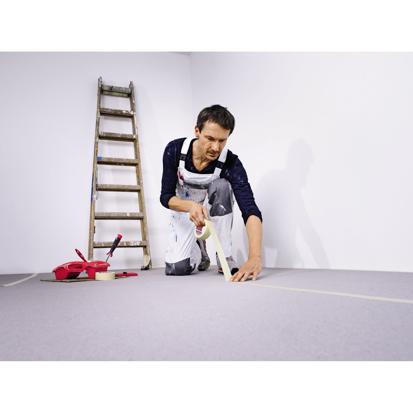 tesa® Kreppband Innenbereich 50 mm x 50 m (B x L) Papier beige