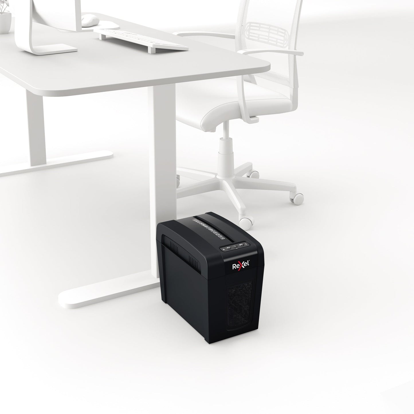 Rexel® Aktenvernichter Secure X6-SL Slimline Whisper-ShredT P-4 Papier, Heftklammern, Büroklammern Partikelschnitt schwarz