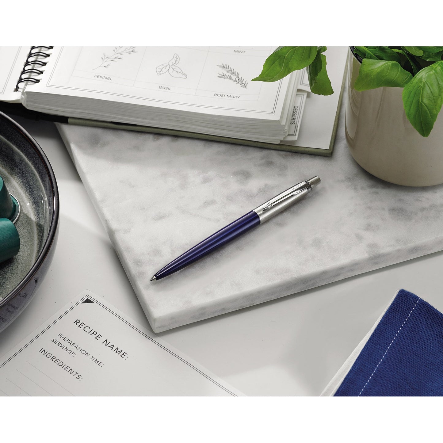 Parker Kugelschreiber Jotter C.C. 1mm M blau Mine auswechselbar dokumentenecht Schaftfarbe: dunkelblau