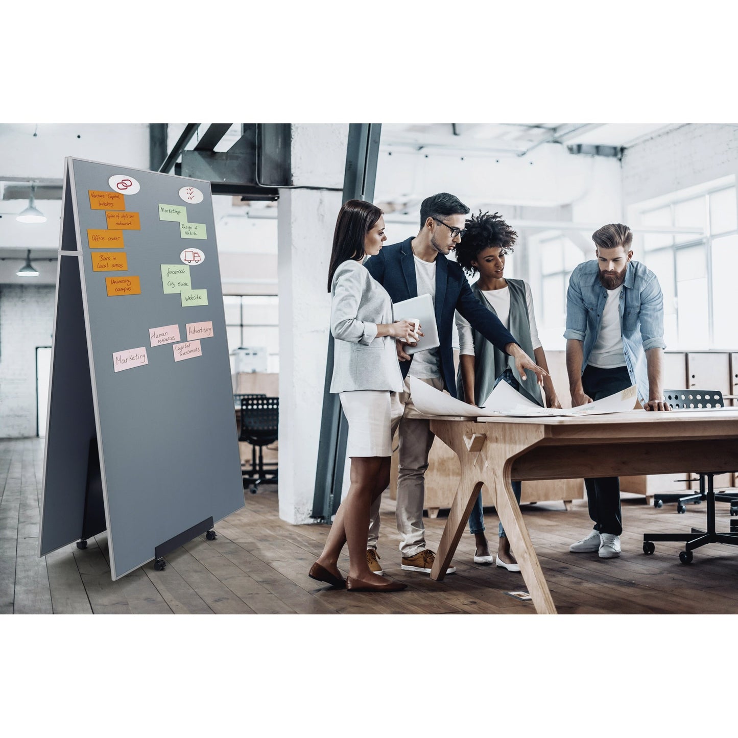 SIGEL Präsentationswand Meet up Bundle 120 x 180 x 1,7 cm (B x H x T) inkl. Präsentationswand Textil 120 x 180 cm (B x H) MU011, Tafelständer Meet up MU050, Moderationskoffer MU250 grau