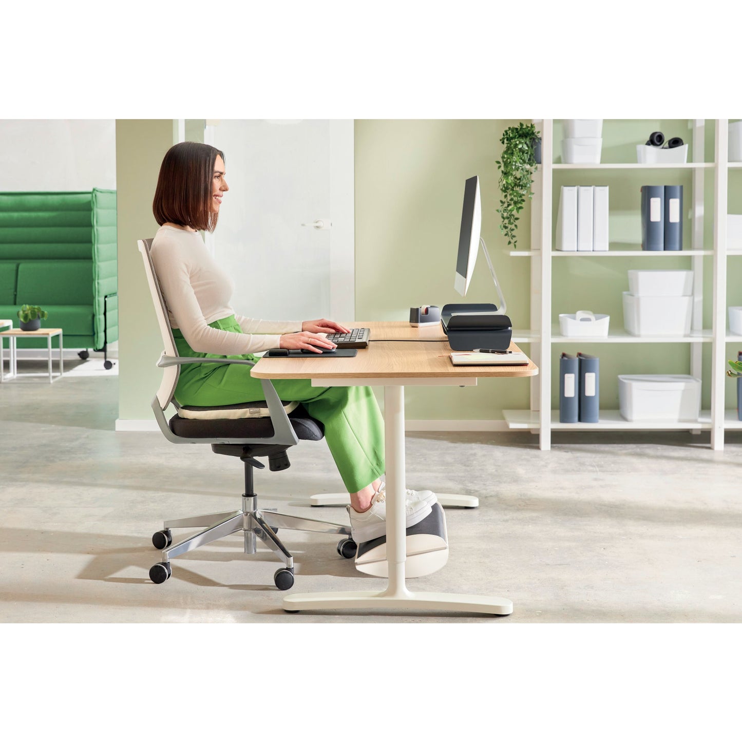 Leitz Fußstütze Ergo 50,8 x 13,5 x 30 cm (B x H x T) nicht beheizbar PVC/TPE Kunststoff hellgrau