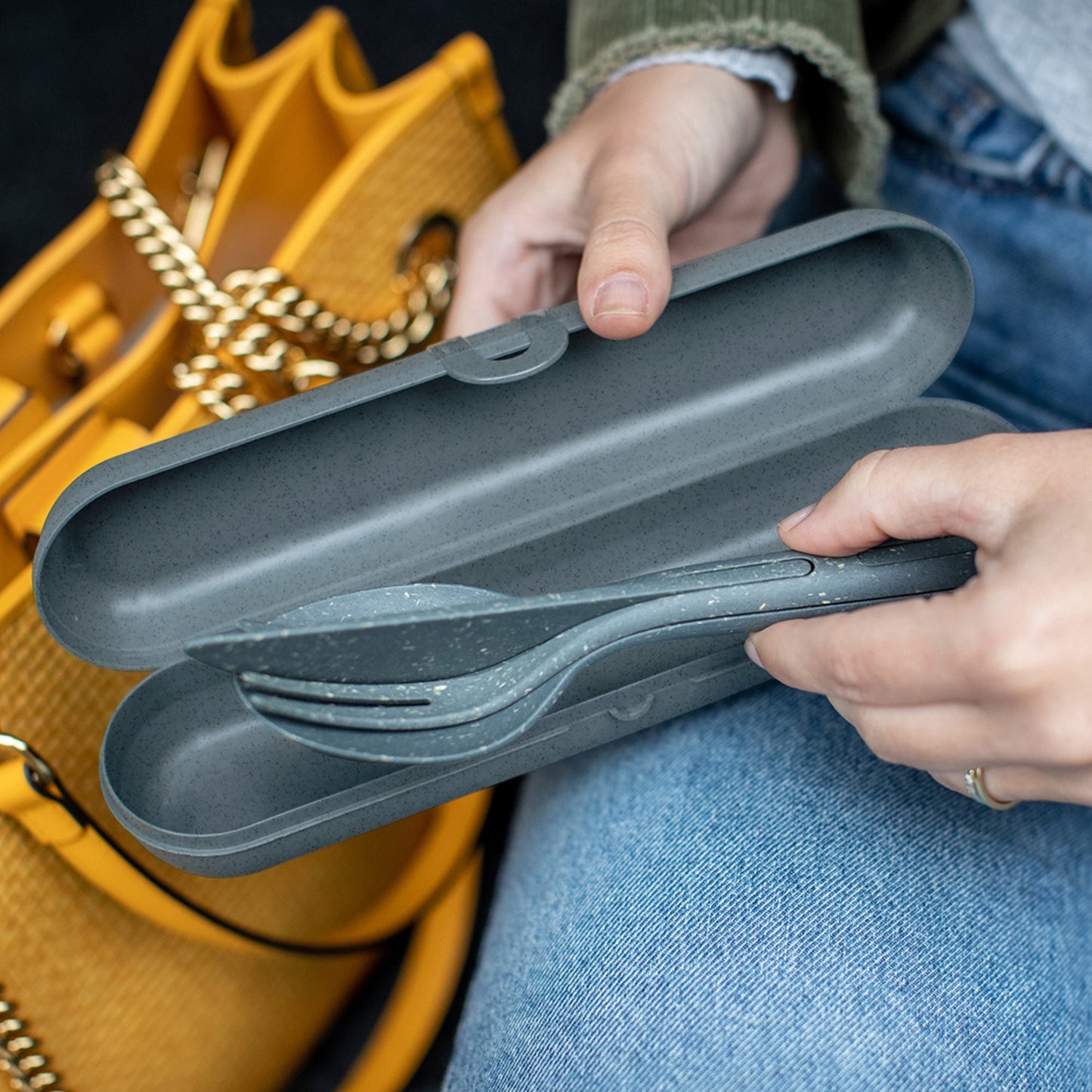 Koziol Besteckgarnitur KLIKK READY Mehrweg je 1 x Messer, Gabel, Löffel, Besteck Etui TPE Kunststoff nature ash grey