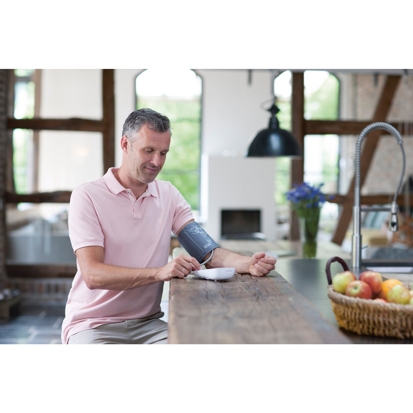 Medisana Blutdruckmessgerät BU 535 Voice 260mmHg 22-36cm mit Pulsmessung 2 Benutzer