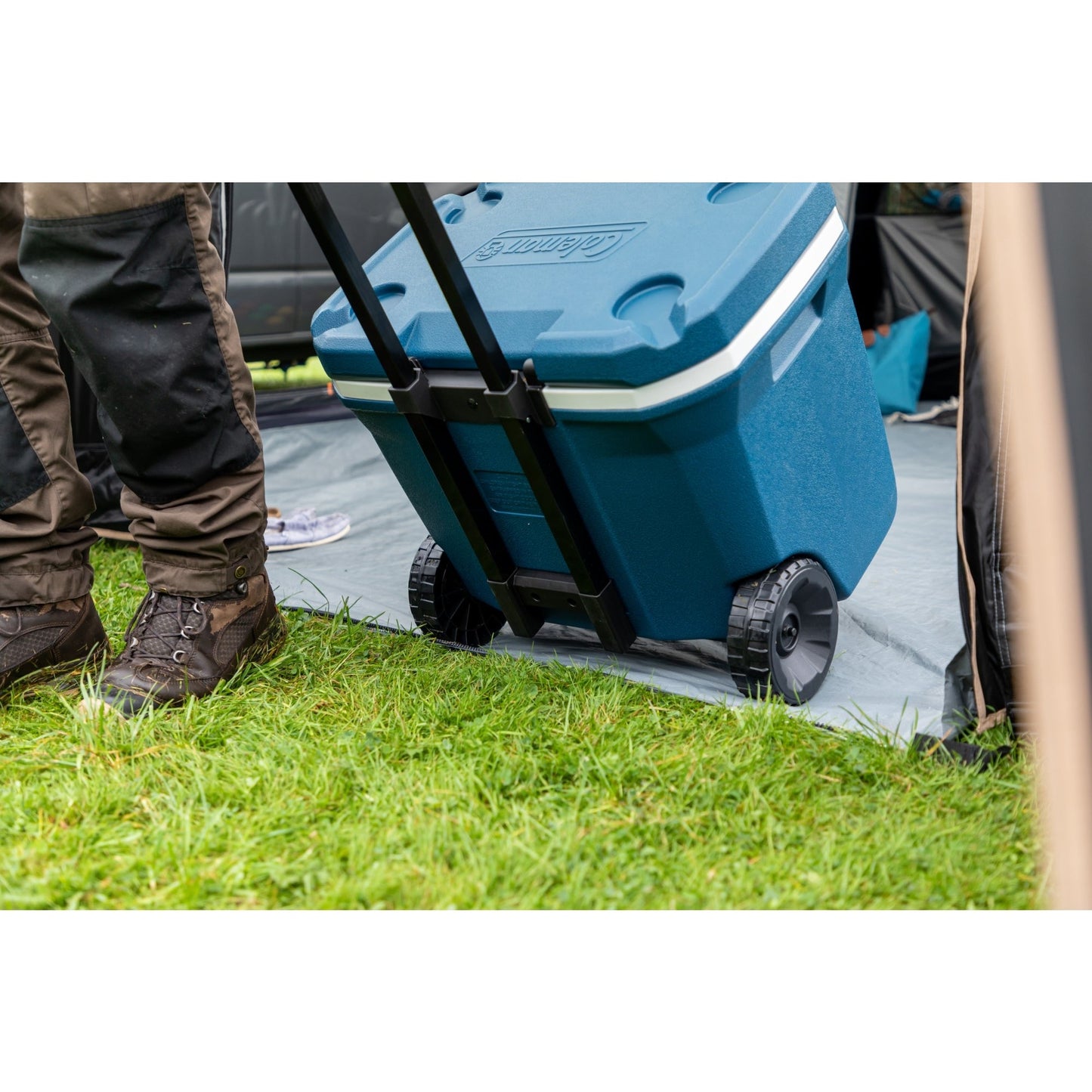 Coleman Kühlbox 50QT Xtreme Wheeled 47l Hart-Polyethylen blau/weiß