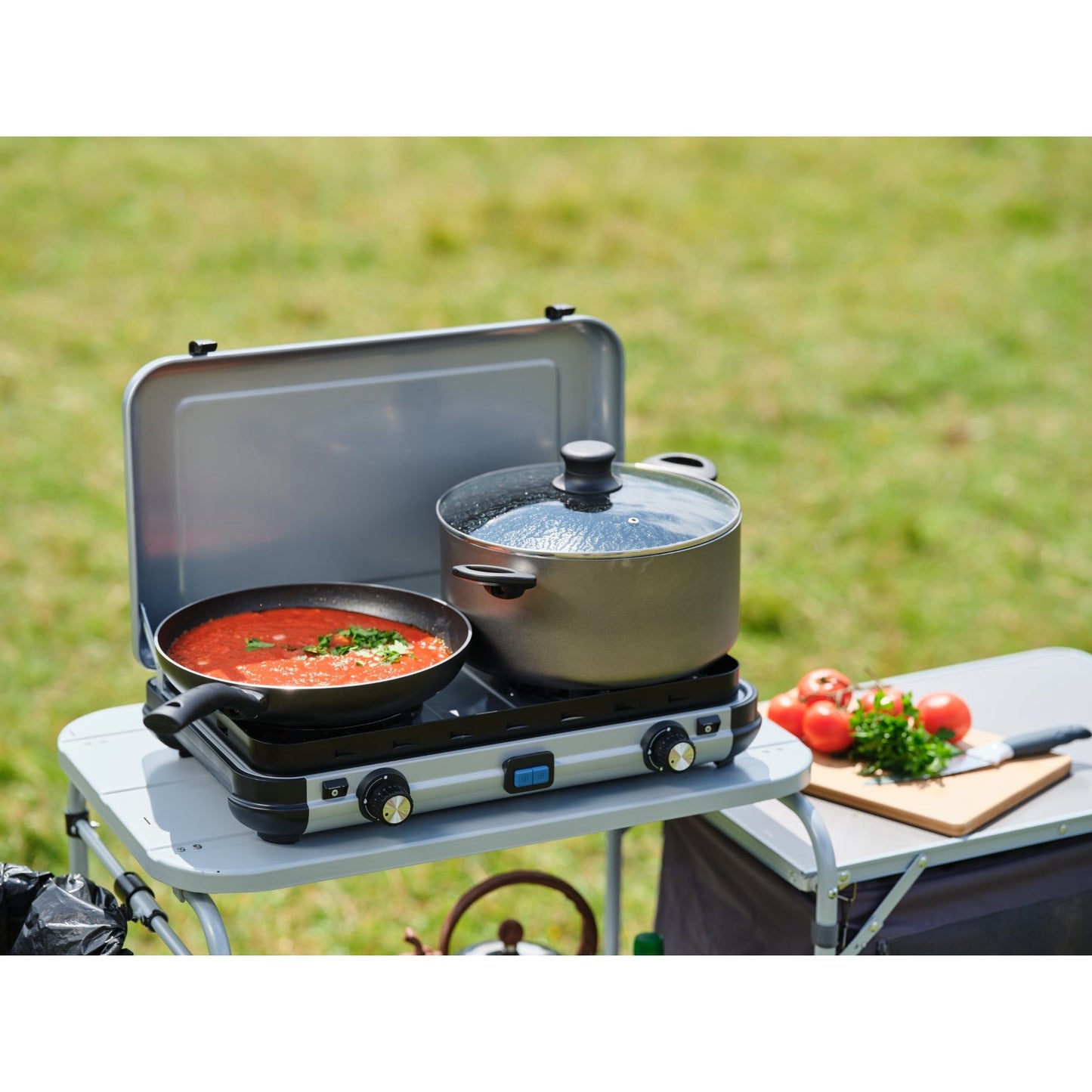 CAMPINGAZ Campingkocher Camping Kitchen 2 MAXI offen: 53 x 38,8 x 40 cm, geschlossen: 53 x 10,8 x 36 cm (B x H x T) 2 x 130 g/h Piezo erlaubter Topfdurchmesser: 28 cm Stahl, lackiert