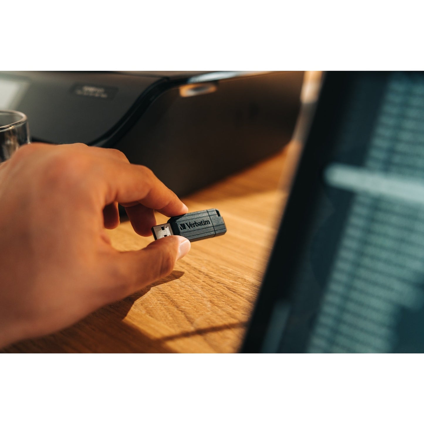 Verbatim USB-Stick Pin Stripe USB 2.0 128Gbyte schwarz