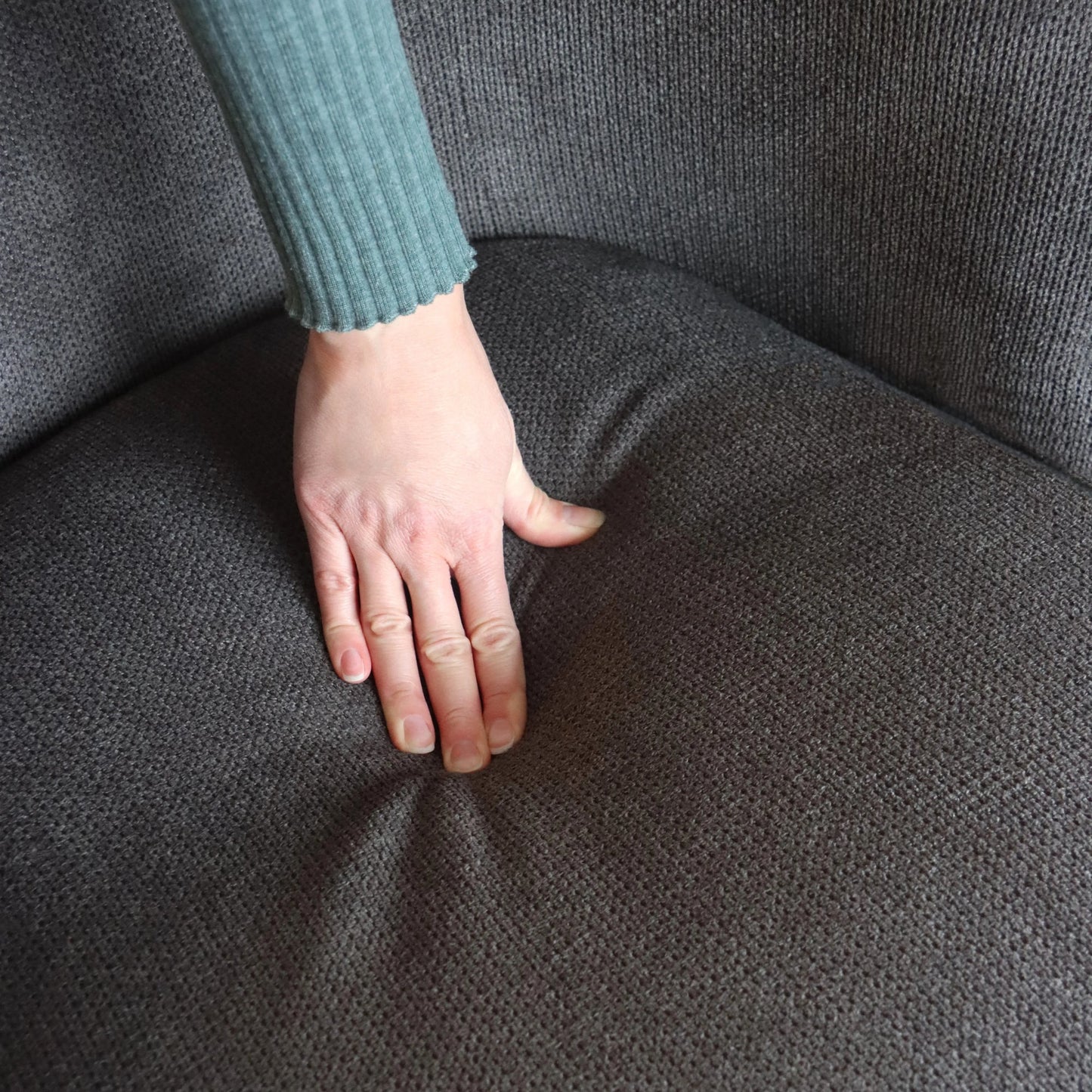 hjh OFFICE Sofa HAYRIVER 140 x 71 x 73 cm (B x H x T) 100 % Polyester grau
