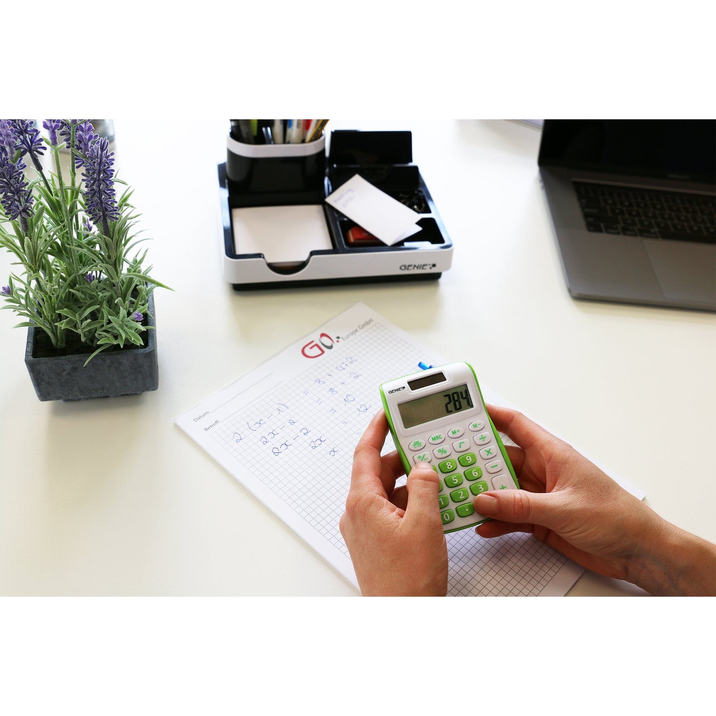 GENIE® Taschenrechner 120 G 1 x 8-stellig grün Batterie, Solar-Energie