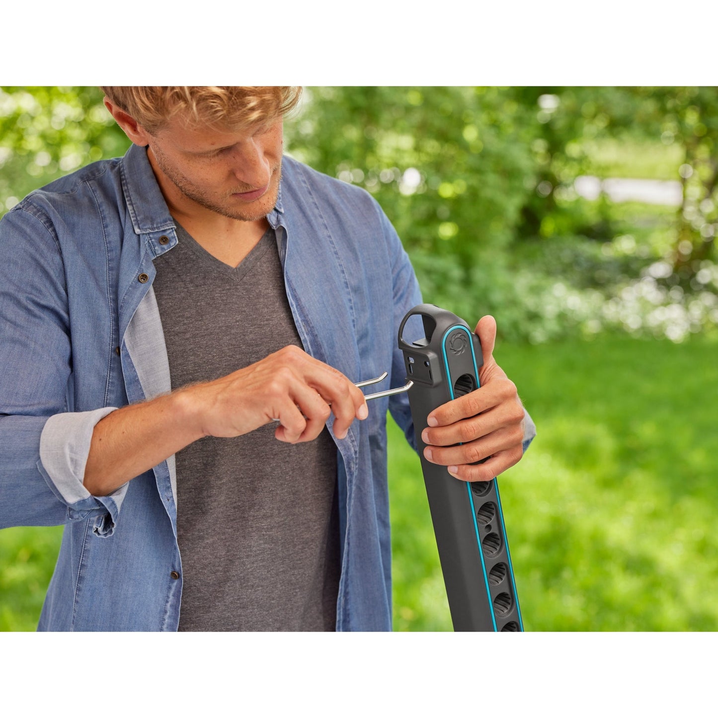 GARDENA Gerätehalter combisytem Flex GARDENA combisystem-Produkte- und Stiele 57,5 x 24,5 x 11,7 cm (B x H x T) 4 Greifer Kunststoff/Metall schwarz