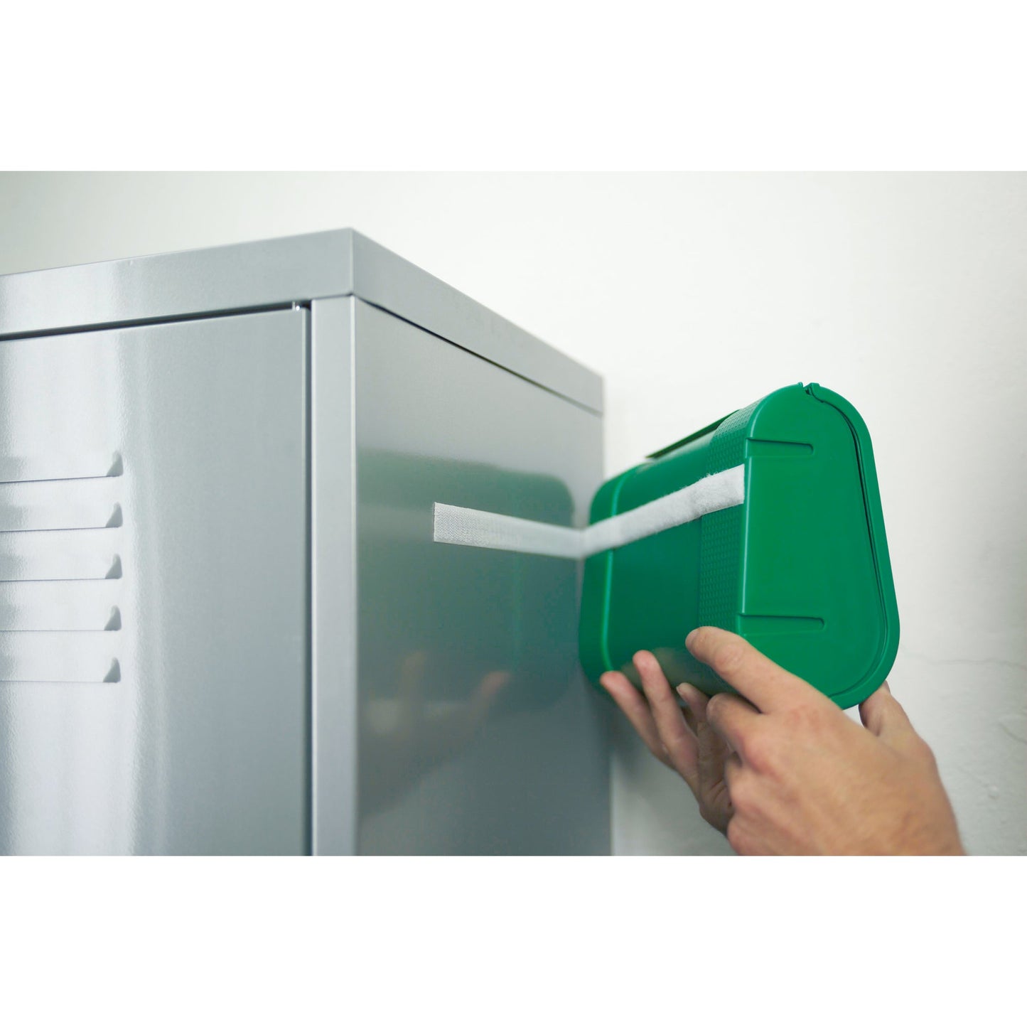 tesa® Klettband On & Off 20 mm x 1 m (B x L) selbstklebend weiß