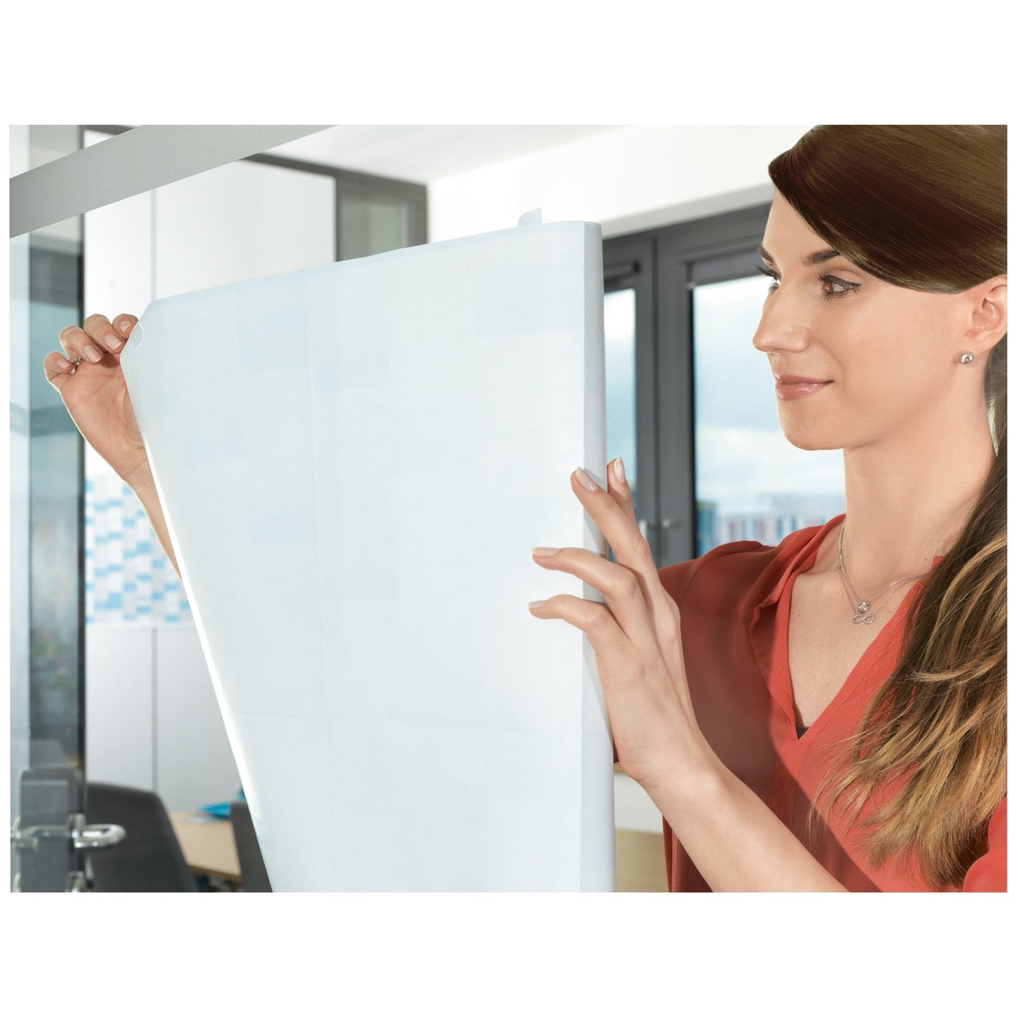 tesa® Klebepad TACK Transparent große Papiere, Kalenderblätter, Flipcharts, Poster 20 x 24 mm (B x L) transparent 36 St./Pack.