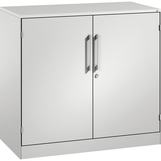 C+P Flügeltürenschrank Asisto 1.000 x 915 x 435 mm (B x H x T) 1 Fachboden Stahl Farbe der Front: lichtgrau Farbe des Korpus: lichtgrau