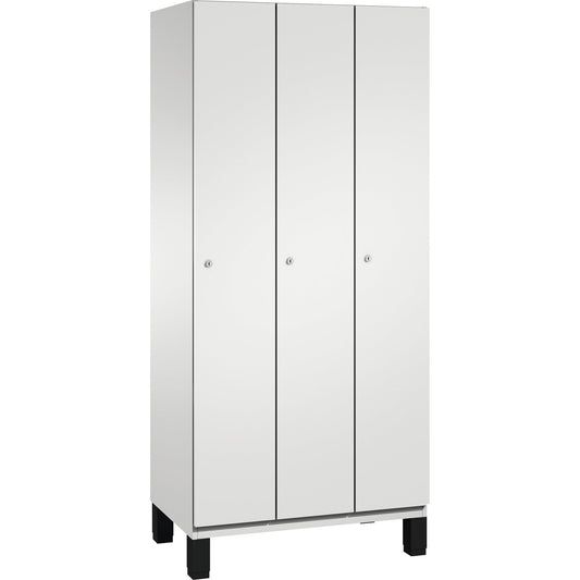 C+P Kleiderspind Cambio 900 x 1.980 x 525 mm (B x H x T) 3 Abteile Stahl, lackiert Farbe der Front: lichtgrau Farbe des Korpus: lichtgrau