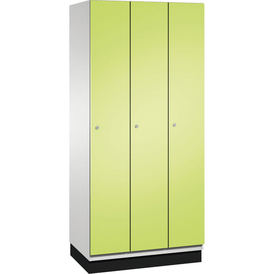 C+P Kleiderspind Cambio 900 x 1.950 x 525 mm (B x H x T) 3 Abteile Stahl, lackiert Farbe der Front: clowngrün Farbe des Korpus: lichtgrau