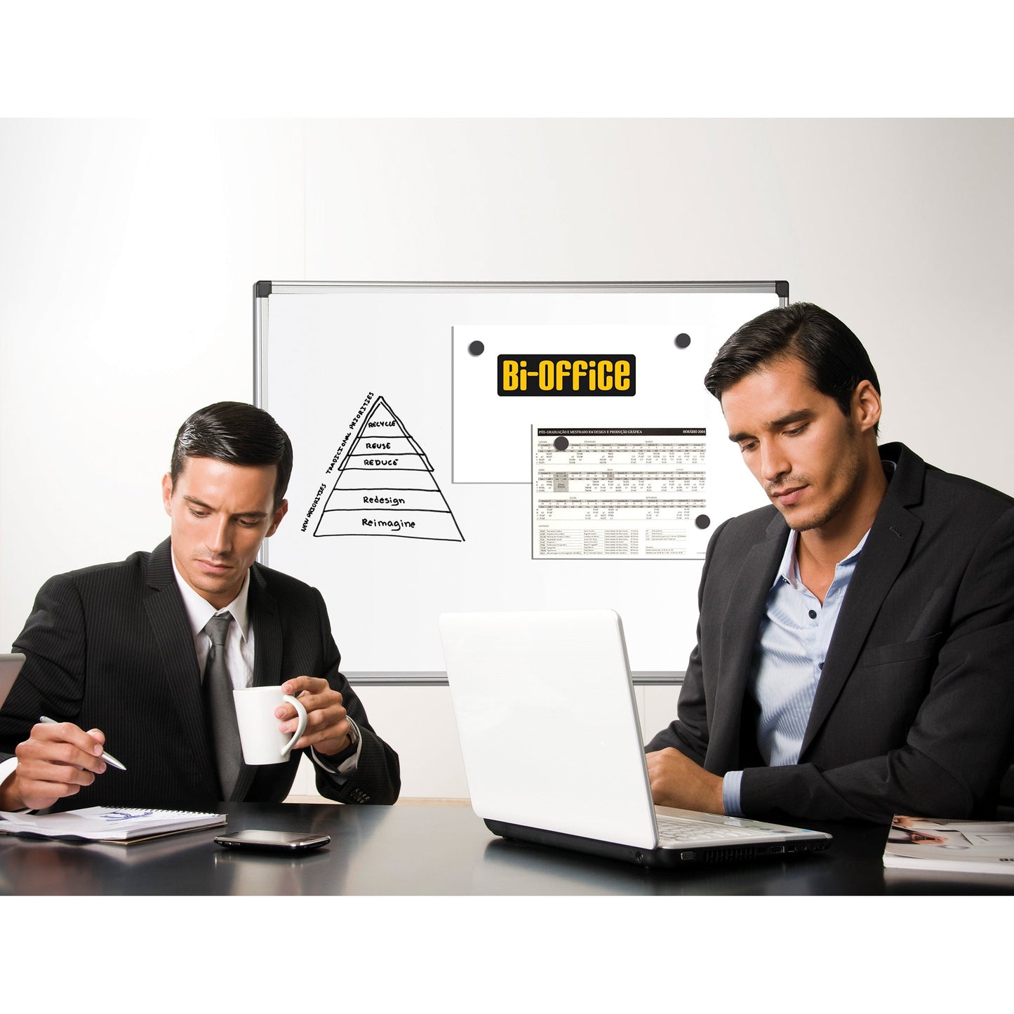 Bi-office Whiteboard Maya Maße der Oberfläche: 60 x 45 cm (B x H) Tafel magnethaftend nicht beidseitig beschreibbar Stahl lackiert weiß