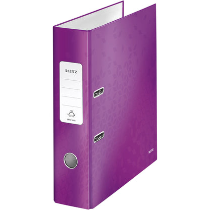 Leitz Ordner WOW 80mm DIN A4 Rückenschild: geklebt mit Schlitzen Werkstoff: Graupappe Material außen: Papier, laminiert Material innen: Papier, laminiert violett