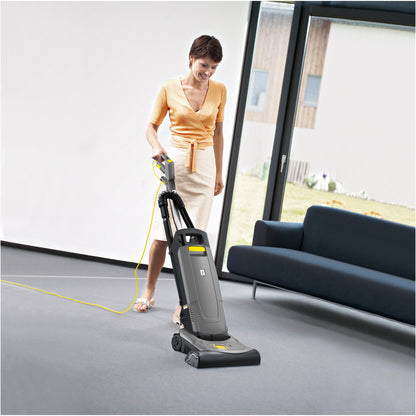 Kärcher Teppichsauger CV 38/2 39 x 121,5 x 37 cm (B x H x T) 5,5l anthrazit/schwarz/gelb