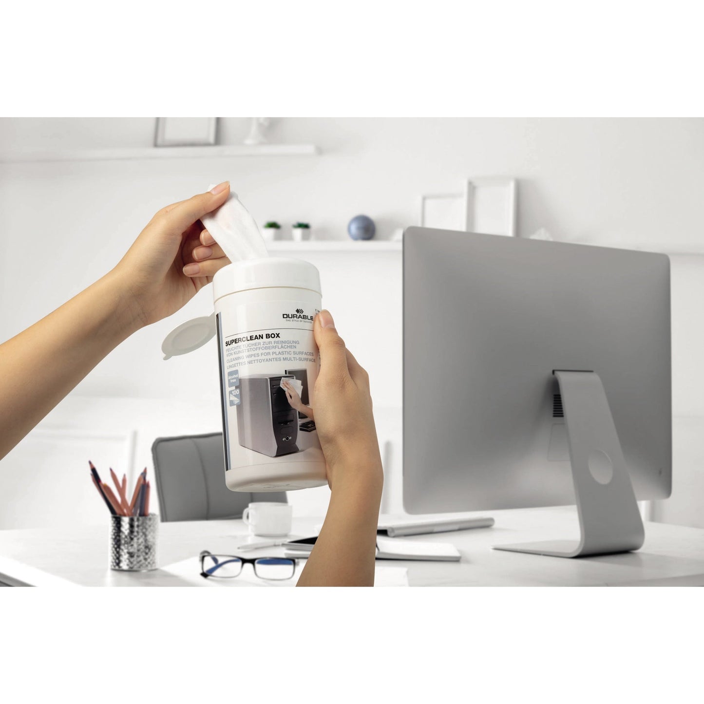 DURABLE Reinigungstuch SUPERCLEAN BOX Computer, Drucker, Telefone, Bürogeräte feucht nicht nachfüllbar 100 St./Pack.