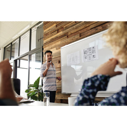 Legamaster Whiteboard PROFESSIONAL Maße der Oberfläche: 150 x 100 cm (B x H) Tafel magnethaftend nicht beidseitig beschreibbar inkl. 1 x Boardmarker Stahl emailliert weiß
