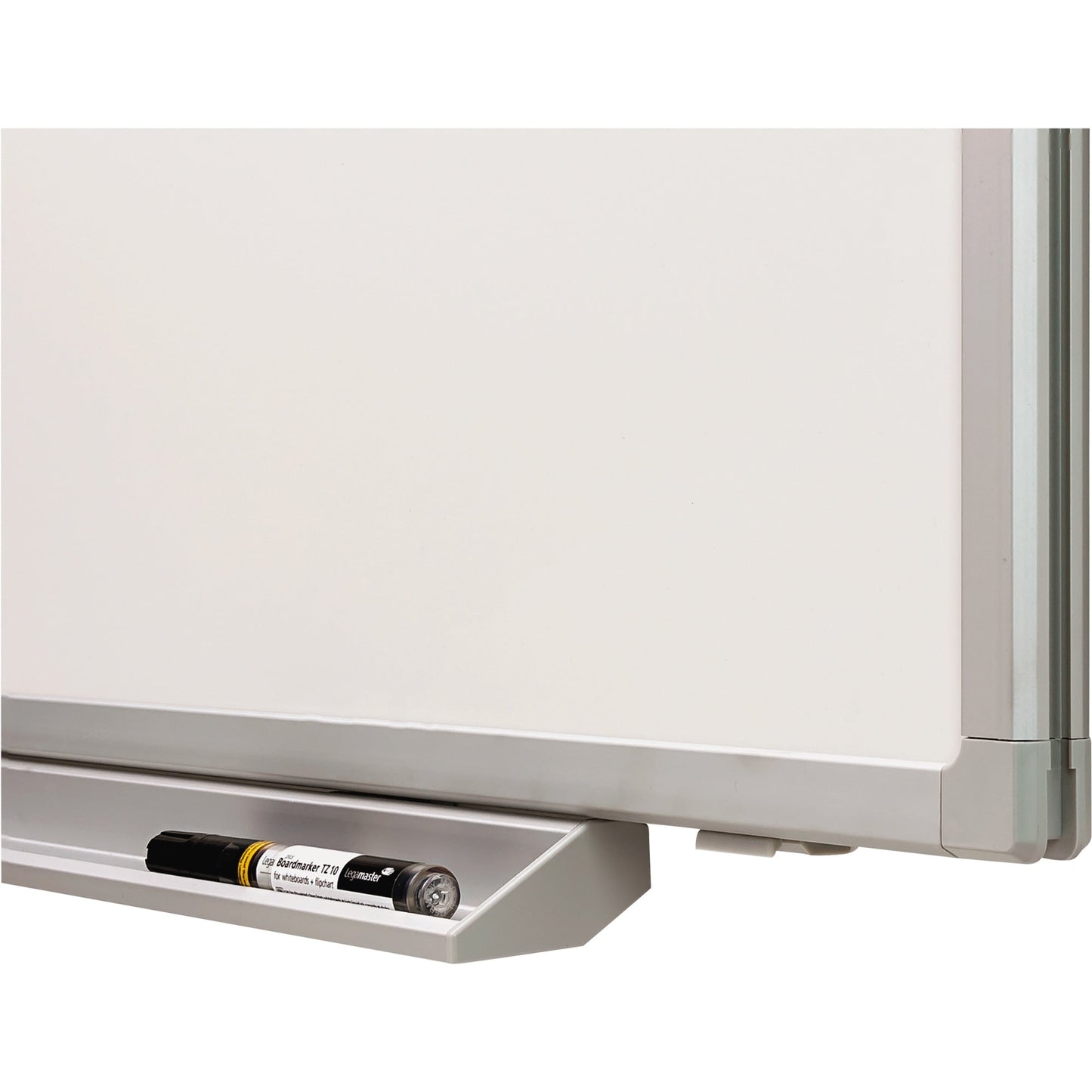 Legamaster Whiteboard PROFESSIONAL Maße der Oberfläche: 150 x 100 cm (B x H) Tafel magnethaftend nicht beidseitig beschreibbar inkl. 1 x Boardmarker Stahl emailliert weiß