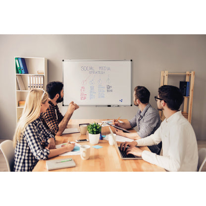 Legamaster Whiteboard PREMIUM Maße der Oberfläche: 90 x 60 cm (B x H) Tafel magnethaftend nicht beidseitig beschreibbar inkl. Boardmarker Stahl lackiert weiß