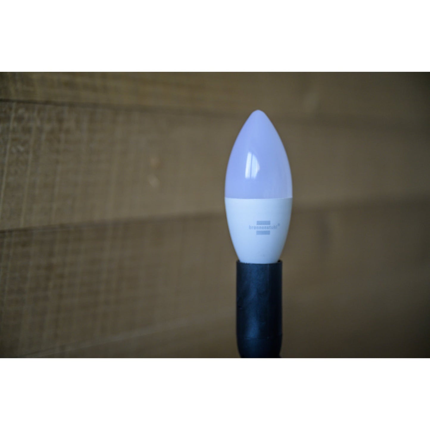 brennenstuhl® LED Connect SB 400 G 6 kWh/1.000h E14