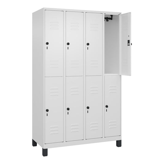 C+P Kleiderspind Classic PLUS 1.200 x 1.950 x 500 mm (B x H x T) 4 Abteile Stahl Farbe der Front: verkehrsweiß Farbe des Korpus: verkehrsweiß