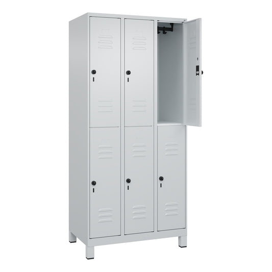 C+P Kleiderspind Classic PLUS 900 x 1.950 x 500 mm (B x H x T) 3 Abteile Stahl Farbe der Front: lichtgrau Farbe des Korpus: lichtgrau