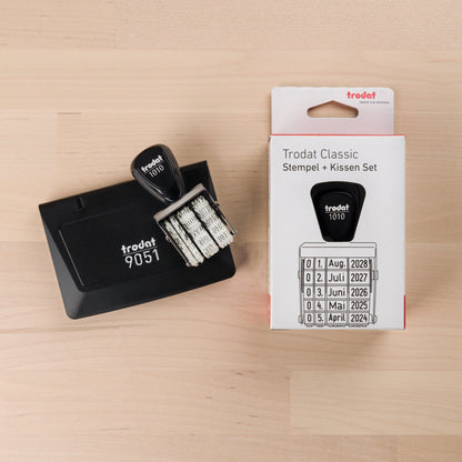 trodat® Datumstempel Classic 1010 + Kissen Set 26 x 4 mm (B x H) Monat in Buchstaben inkl. schwarzes Stempelkissen 9051 Metall/Kunststoff