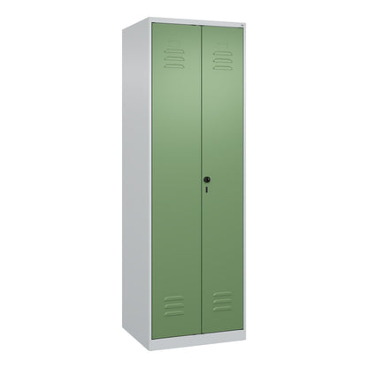 C+P Kleiderspind Classic PLUS 600 x 1.850 x 500 mm (B x H x T) 2 Abteile Stahl Farbe der Front: resedagrün Farbe des Korpus: lichtgrau