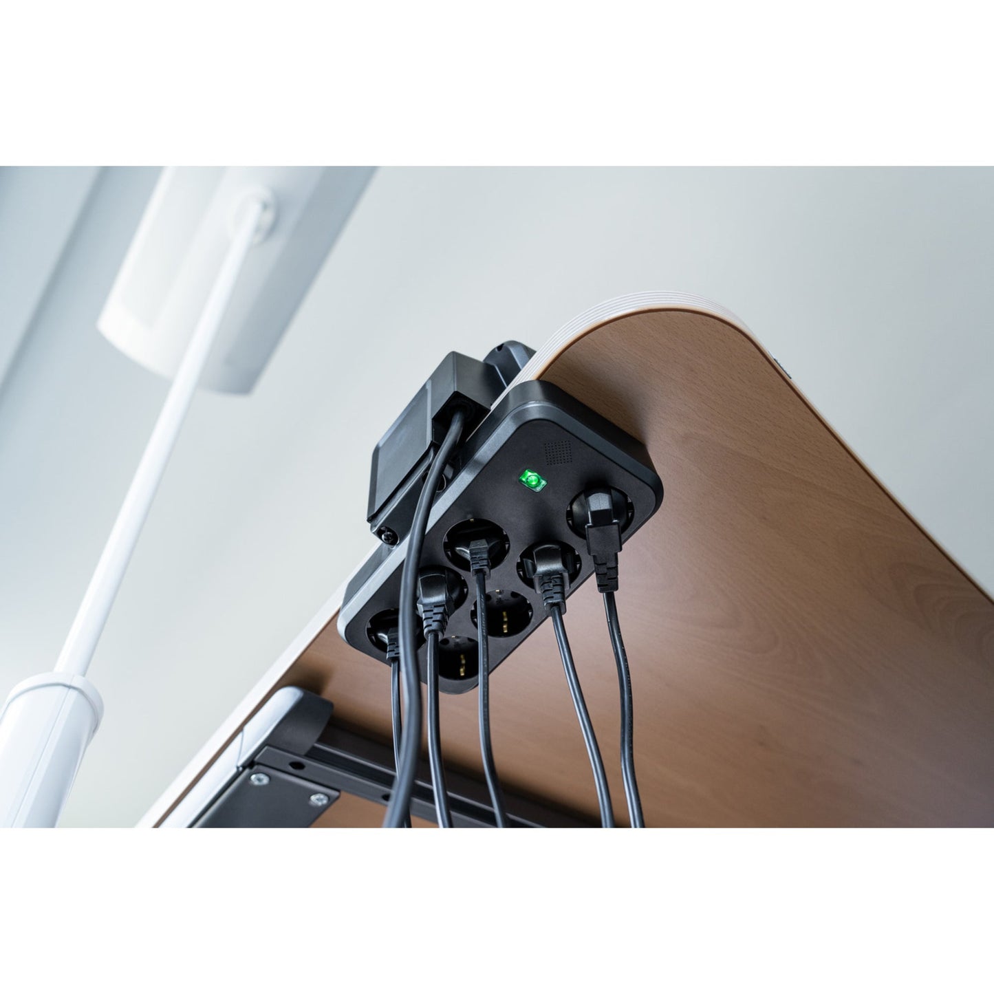 brennenstuhl® Tischsteckdosenleiste estilo Duplex 9 Steckdosen 2m 2 USB Ports schwarz/silber