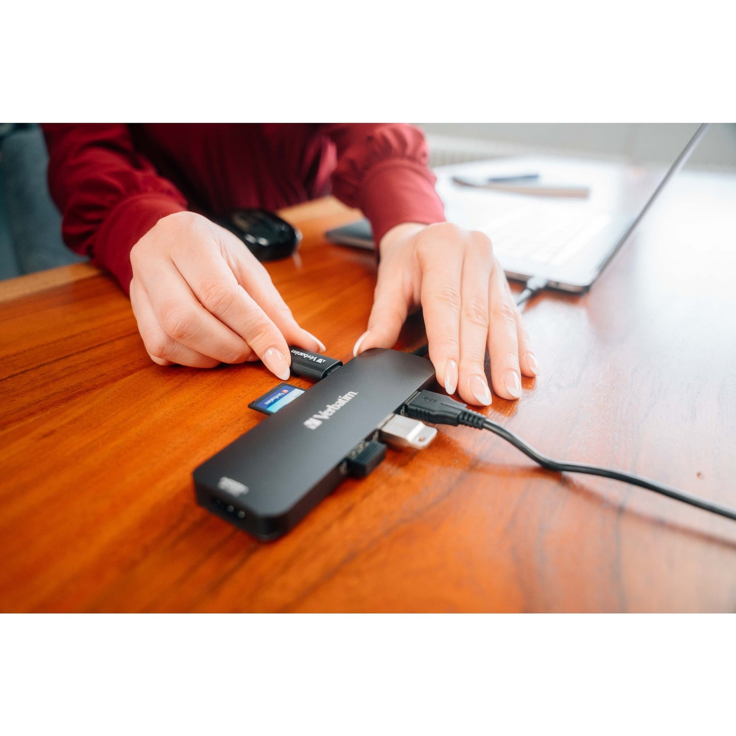 Verbatim USB-Hub CMH-08 USB-C grau/schwarz