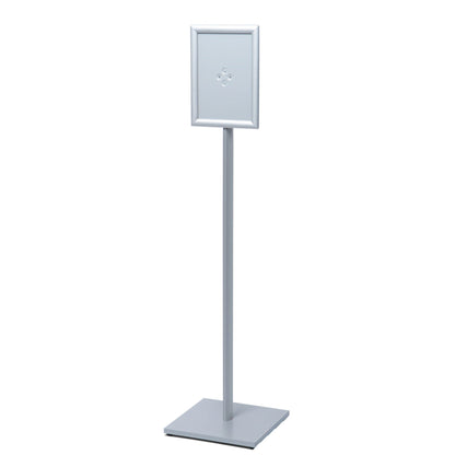 Showdown® Displays Infodisplay Design Standard 33 x 140,4 x 33 cm (B x H x T) DIN A4 silber