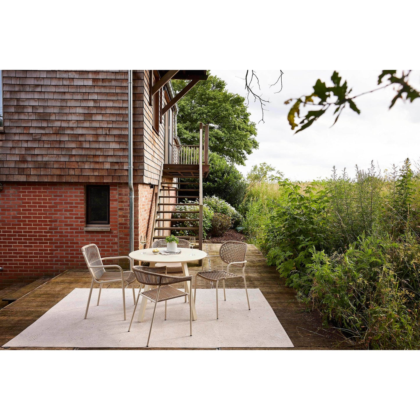 BEST Gartentisch Halo 100 x 75 cm (Ø x H) Aluminium beige