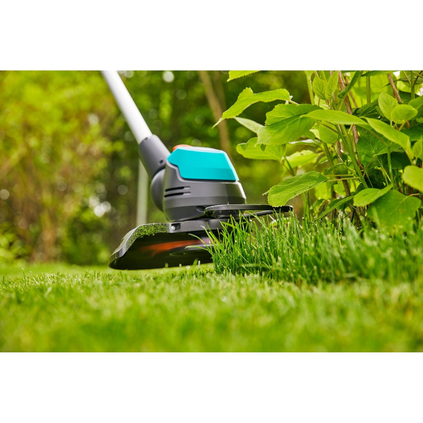 GARDENA Rasentrimmer EasyCut 23/18V P4A 23cm 9.500 U/Min. Akku inkl. Akku, Ladegerät