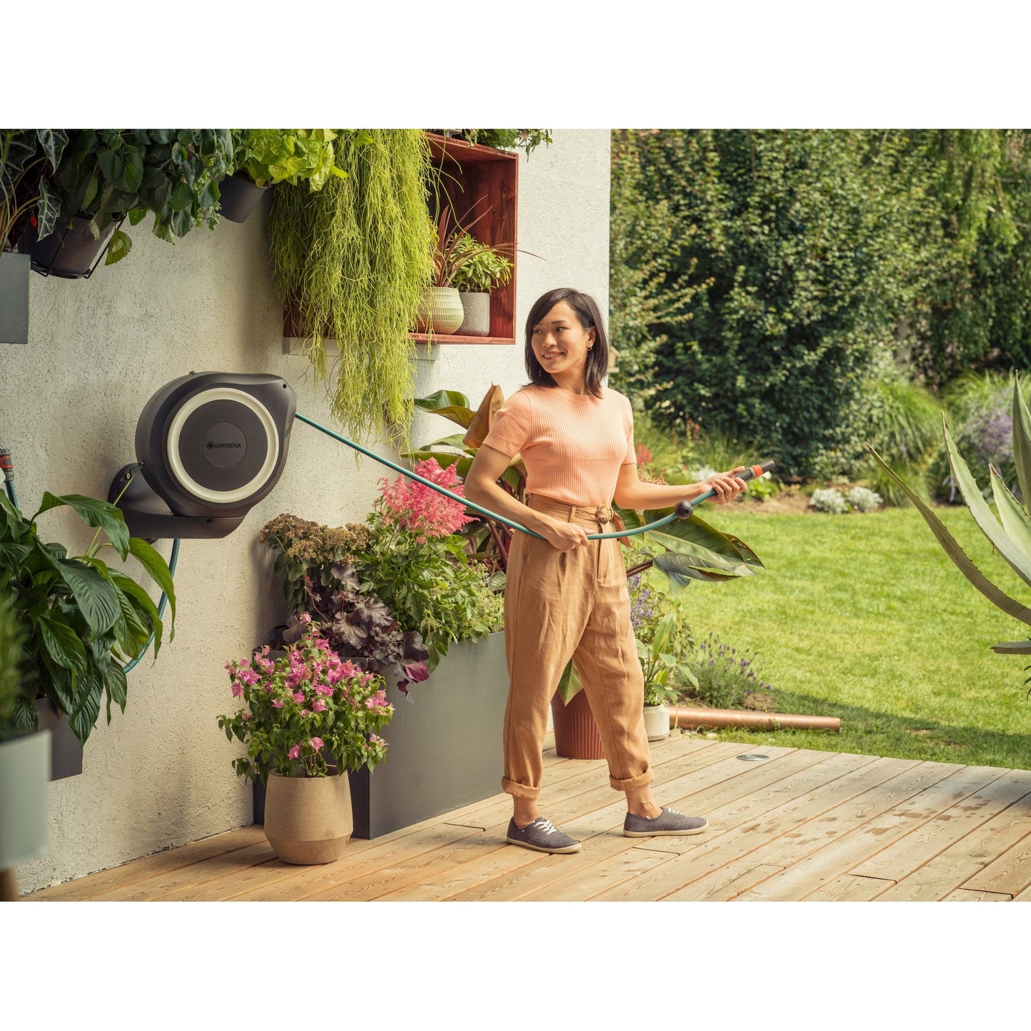 GARDENA Schlauchaufroller RollUp M 22,8 x 48,8 x 45,1 cm (B x H x T) 20 m, Anschlussschlauch: 1,5m 8,3kg