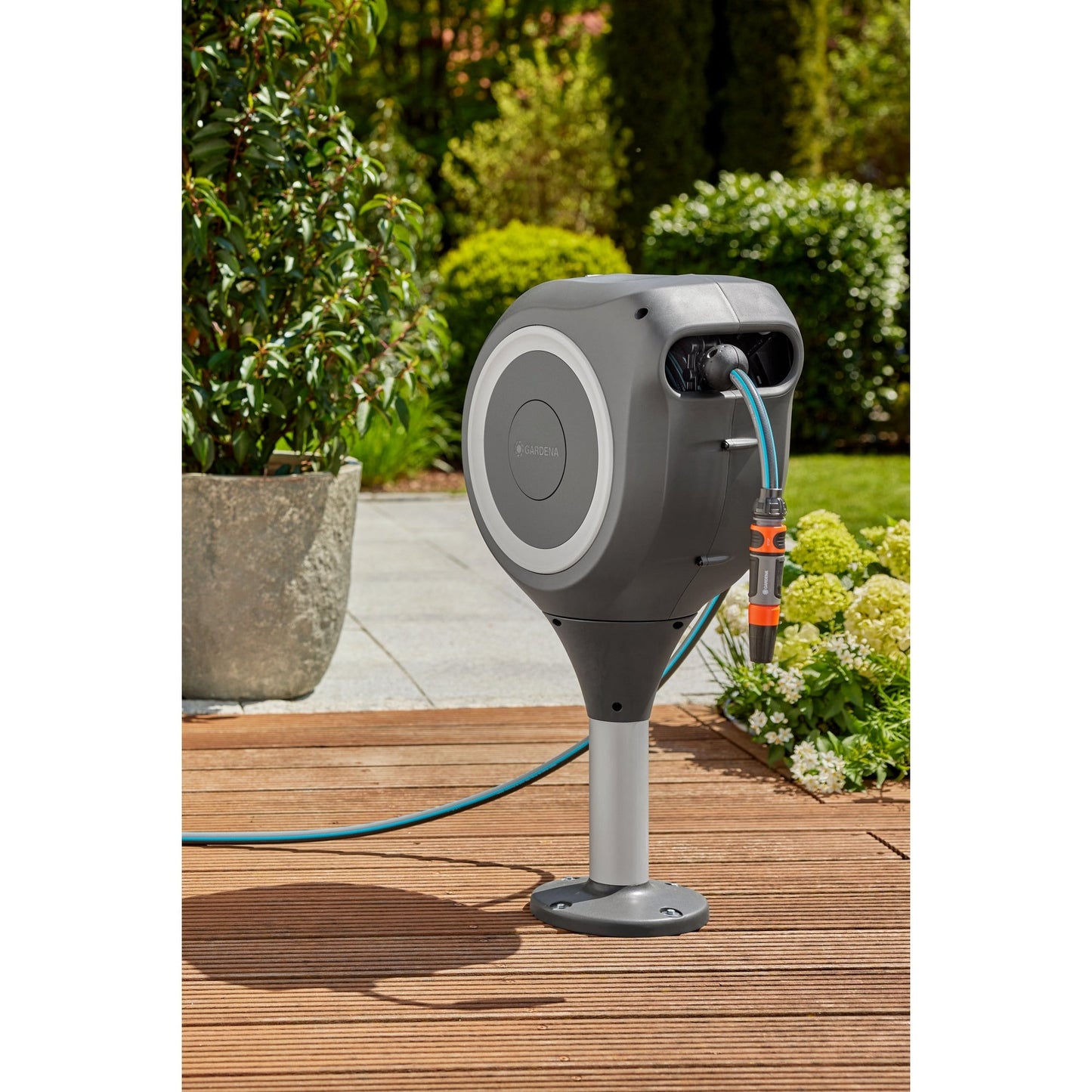 GARDENA Schlauchaufroller RollUp M 22,8 x 75,5 x 42,6 cm (B x H x T) 20 m, Anschlussschlauch: 1,5m 8,66kg
