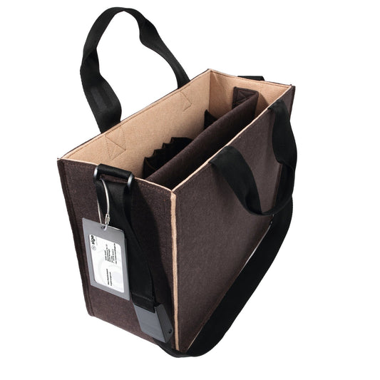 SIGEL Aufbewahrungstasche Desk Sharing Notebook, Handy, Projektunterlagen, Schreibgeräte, Headset, Trinkflasche 36 x 28 x 15 cm (B x H x T) Synthetik-Filz, 100 % recycelt braun/beige