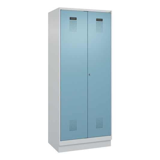 C+P Kleiderspind Evolo PLUS 800 x 1.950 x 500 cm (B x H x T) 2 Abteile Stahl Farbe der Front: architekturblau Farbe des Korpus: lichtgrau